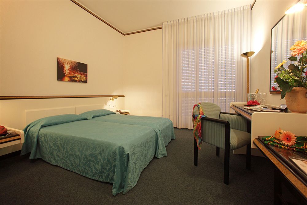 Hotel Il Telamonio Таламоне Екстериор снимка